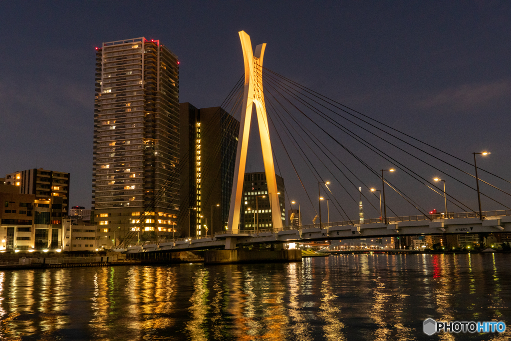 中央大橋　夜景　橙色