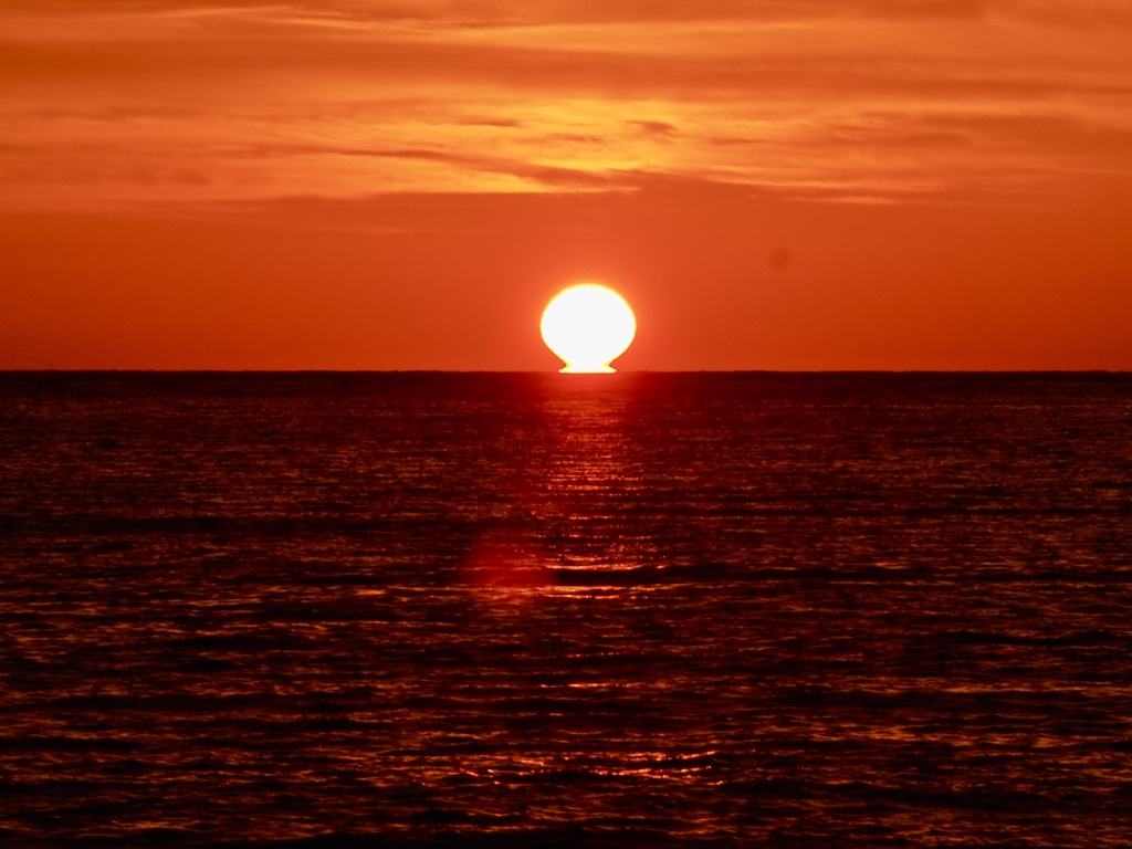 11.13 今朝のオホーツク海だるま太陽