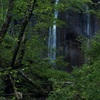 山奥の滝…っぽく