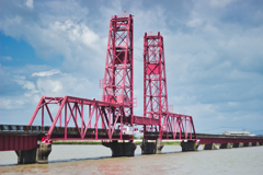 Lift bridge: Fukuoka side