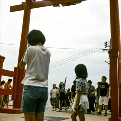 賽銭投げ入れ（元乃隅稲荷）