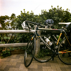 元乃隅稲荷に停めてあったロードバイク