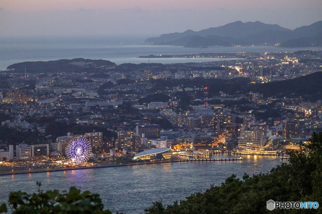 対岸から見た下関