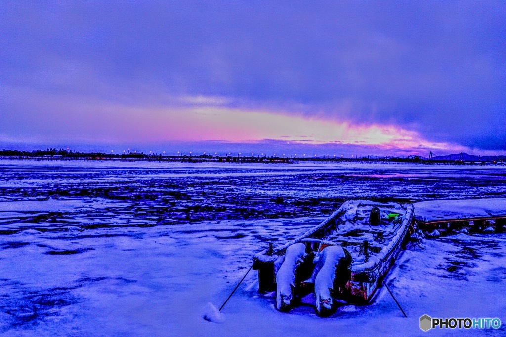 石狩川旧渡船場 雪の夕景