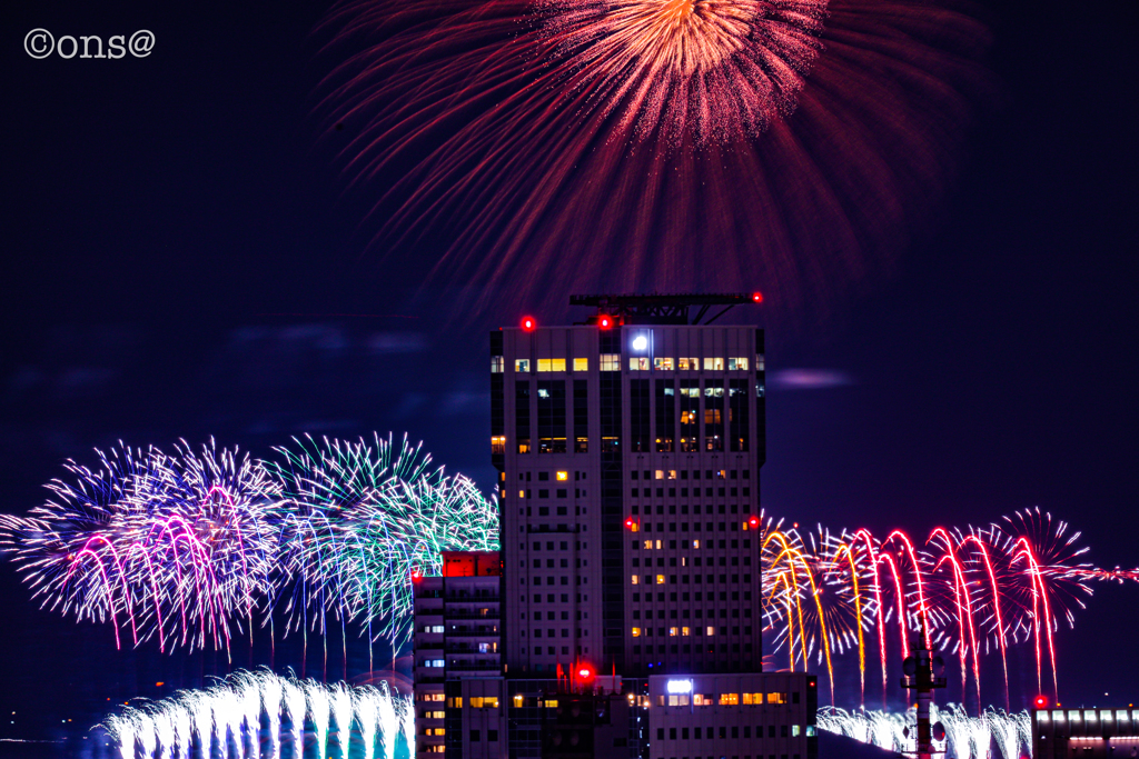 夜空のお日様 〜モエレ沼芸術花火2021