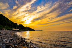 夕涼みの海岸線