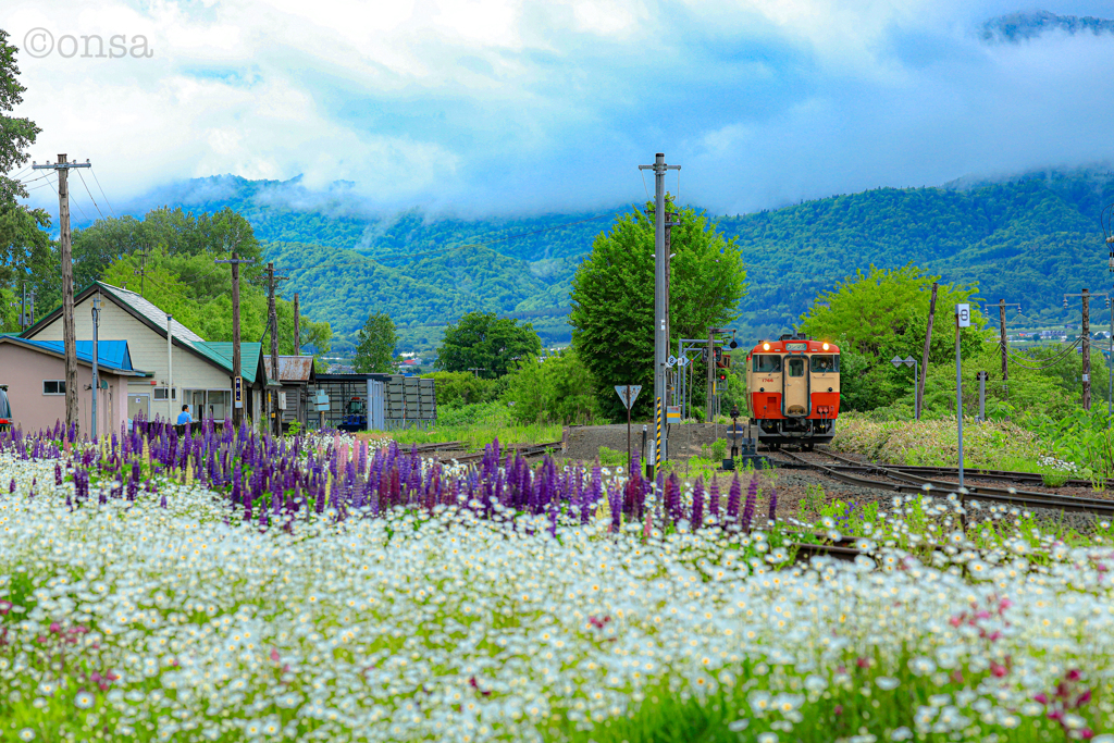 花のある駅