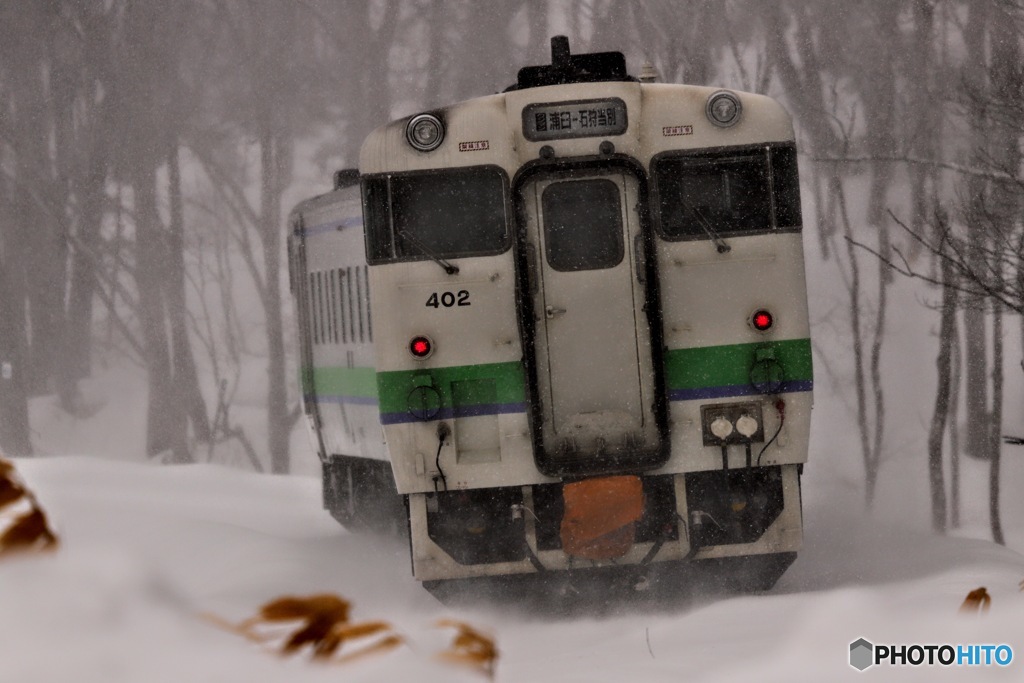 吹雪の中を淡々と
