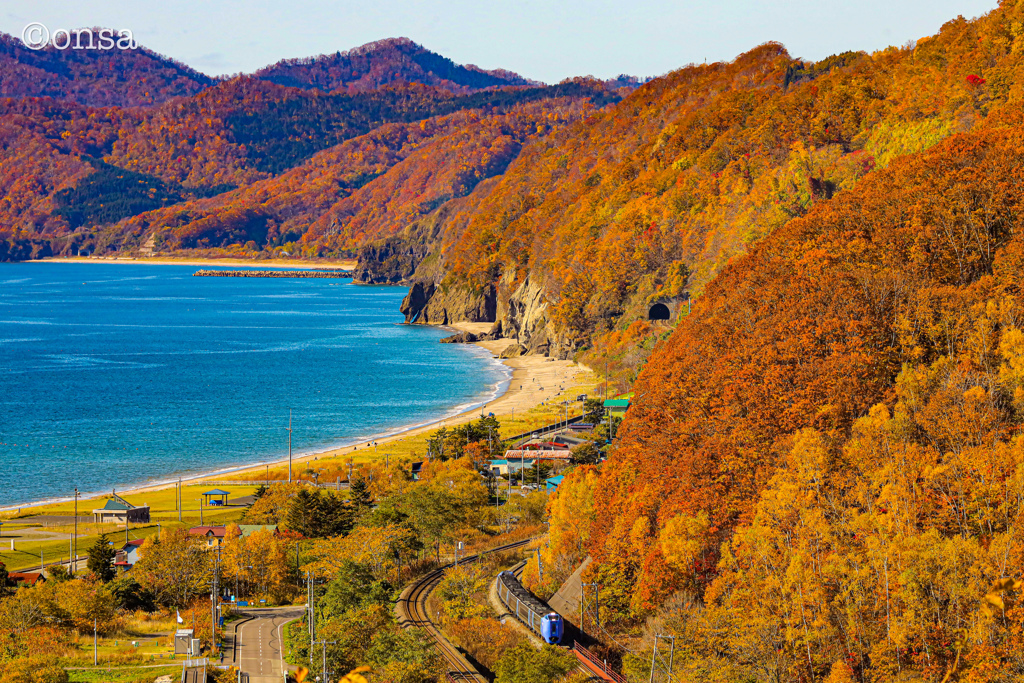 青の記憶〜晩秋の浜辺にて