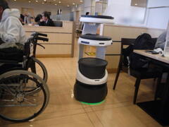 221024-10配膳ロボット