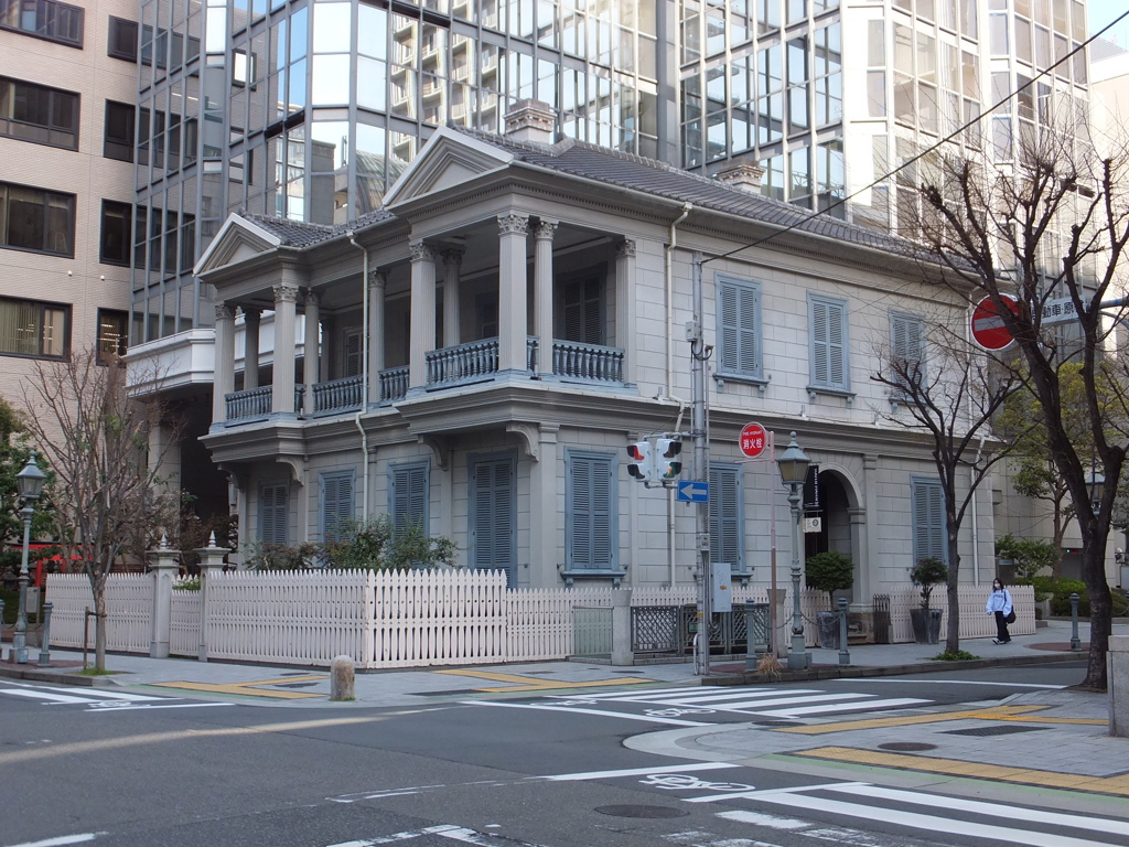 ビル街の異人館・居留地十五番舘