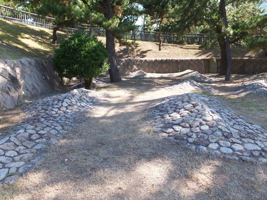 忘れられたオブジェ1　F800EXRにて