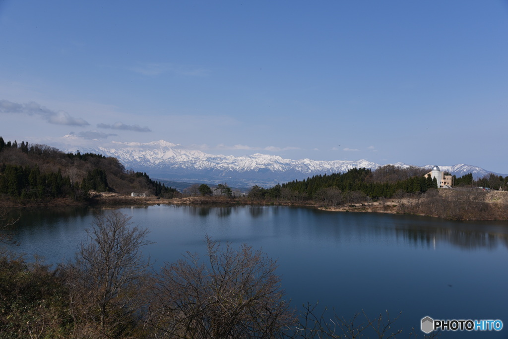 坊ケ池と妙高山