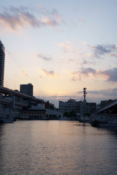 夕焼けを表現しきれないのが悲しい
