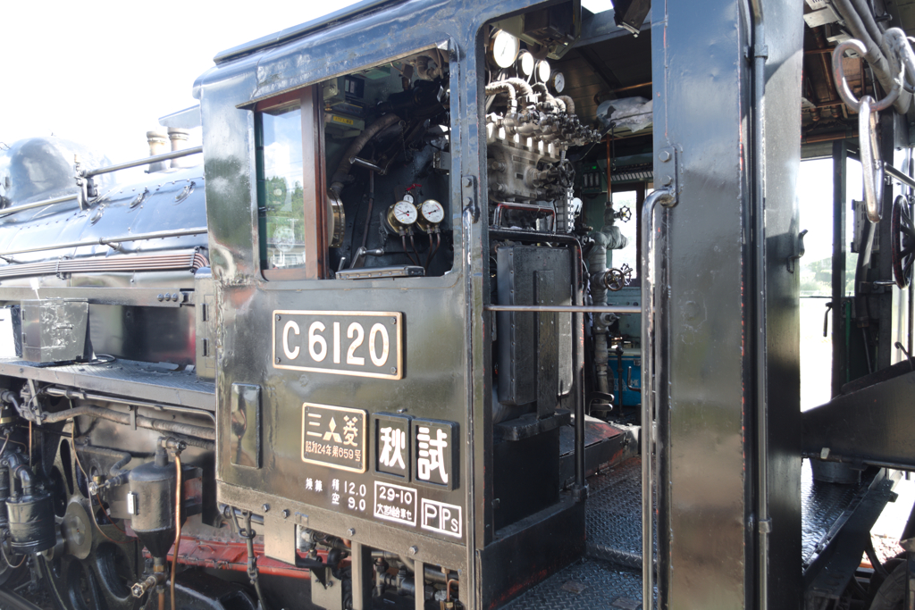 SL運転席