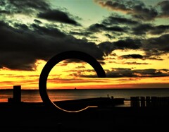 今朝の茅ヶ崎サザンのモニュメント　２