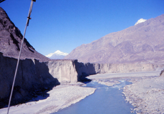 桃源郷フンザへの道