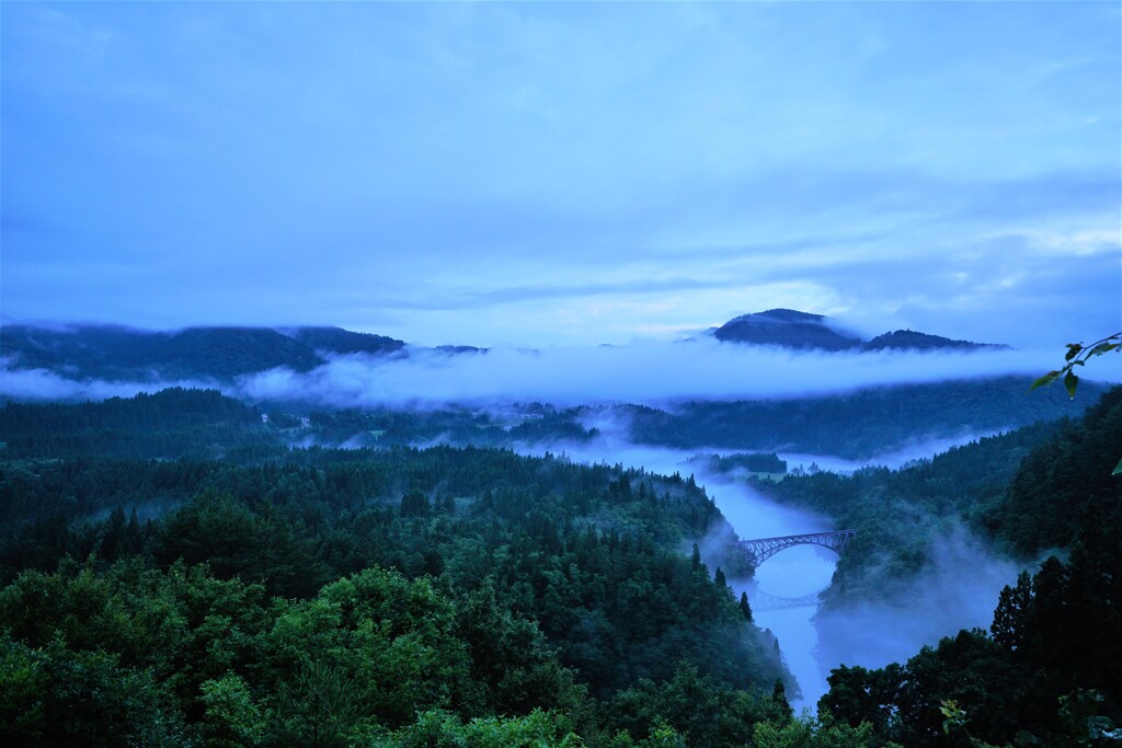 奥会津の夜明け前