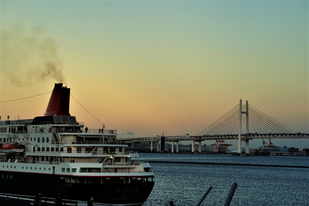 日本丸　出航３