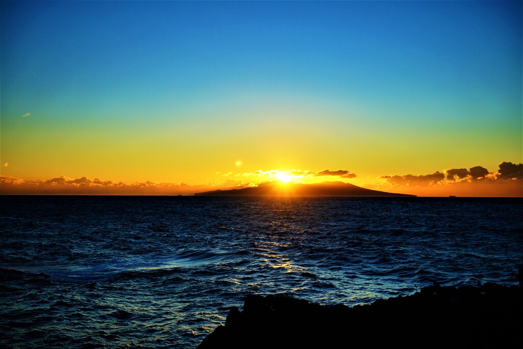 大島の日の出
