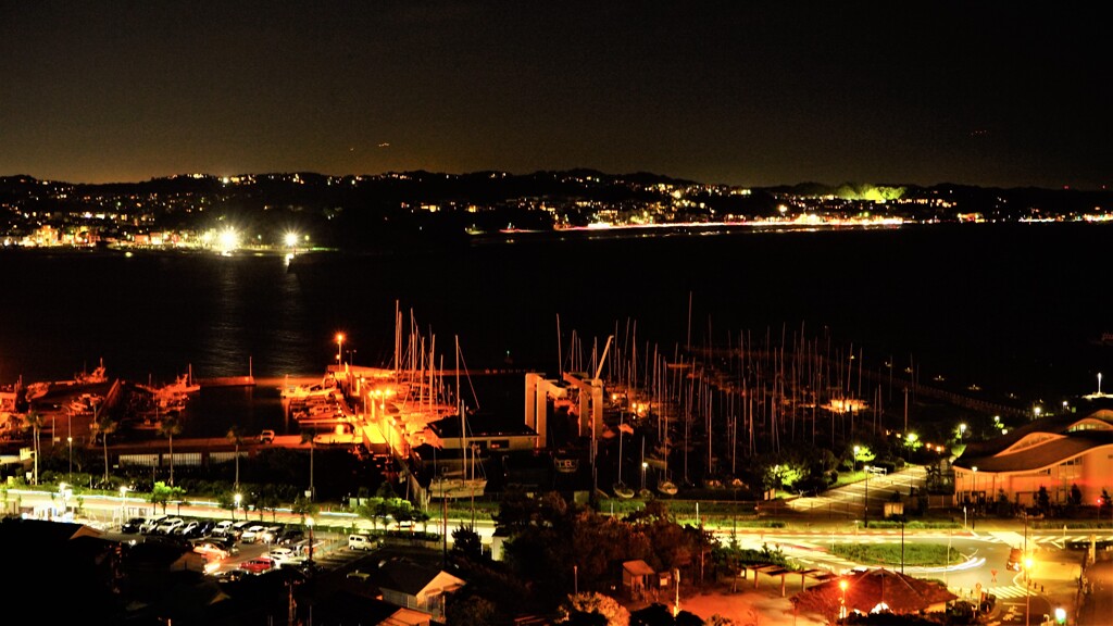 江ノ島ヨットハーバー