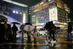 雨でも混雑