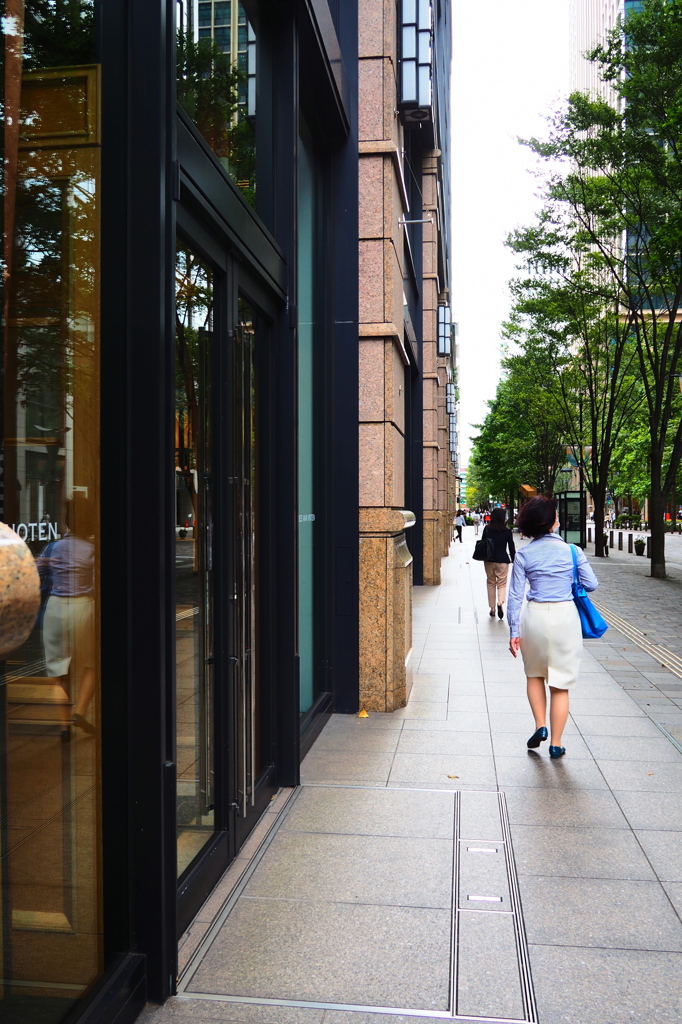 MARUNOUCHI Walking