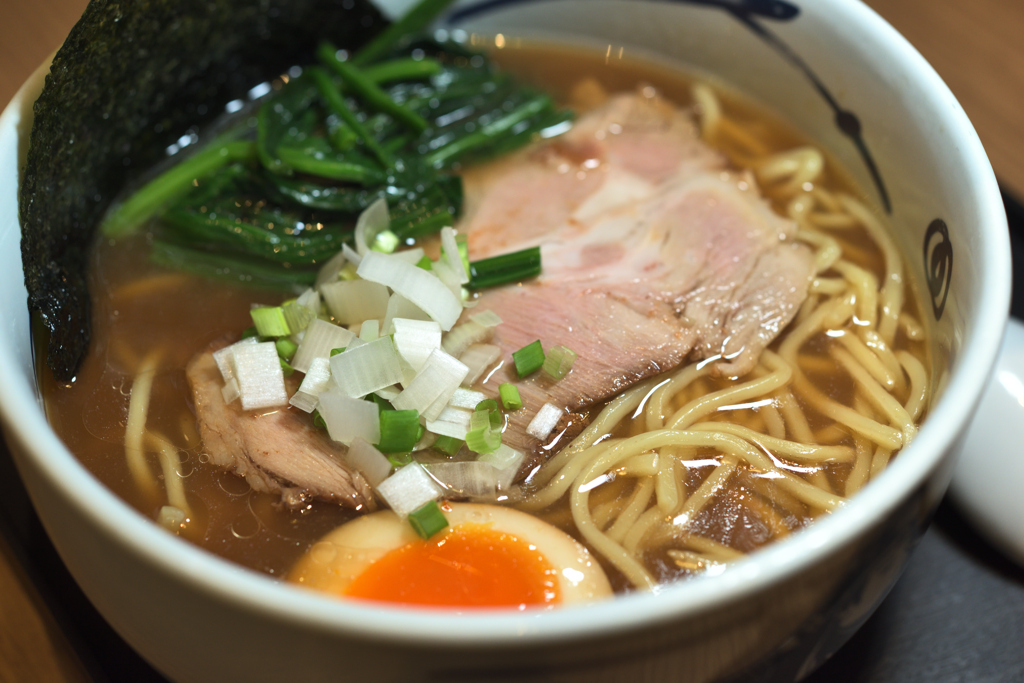 美味しい醤油らーめんが食べたい