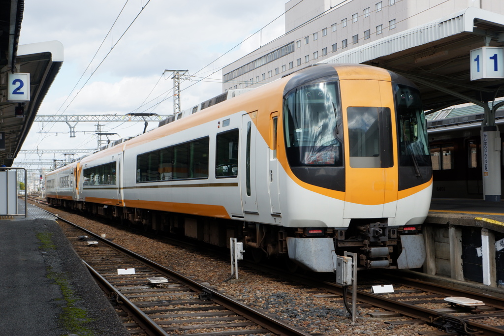 橿原神宮前駅にて