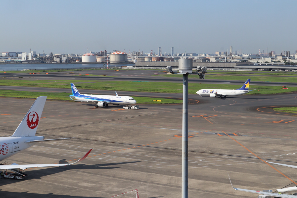 真夏の羽田空港にて1