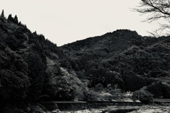 ある川沿いの山郷