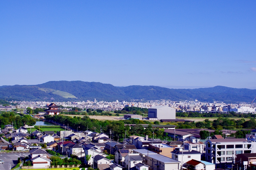 朱雀門と若草山