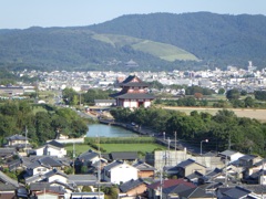 朱雀門と若草山