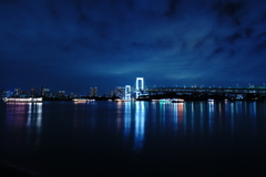 夜のレインボーブリッジ