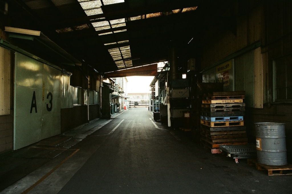 休日の工場