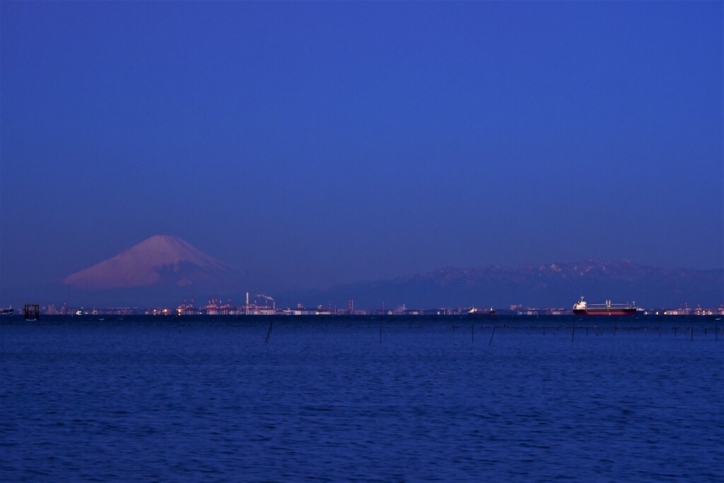 千葉県より富士山、丹沢山系