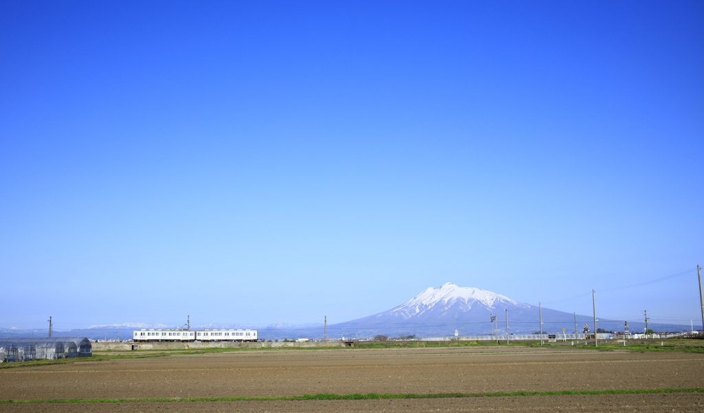 弘南鉄道と岩木山