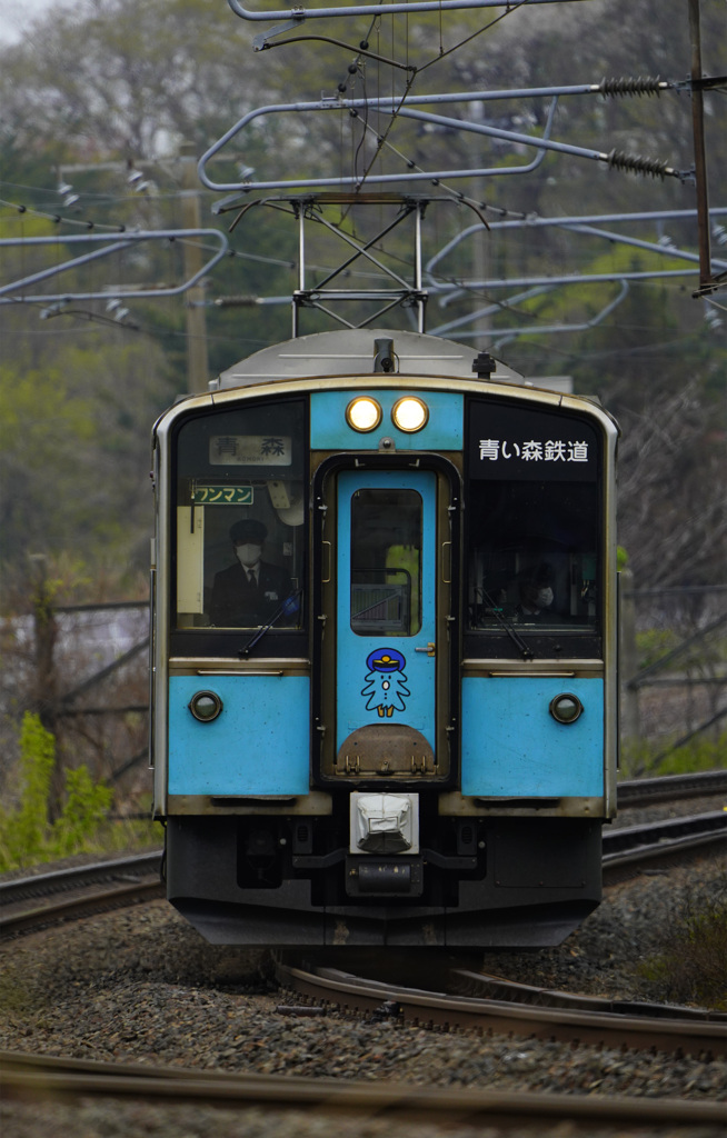 青い森鉄道701系