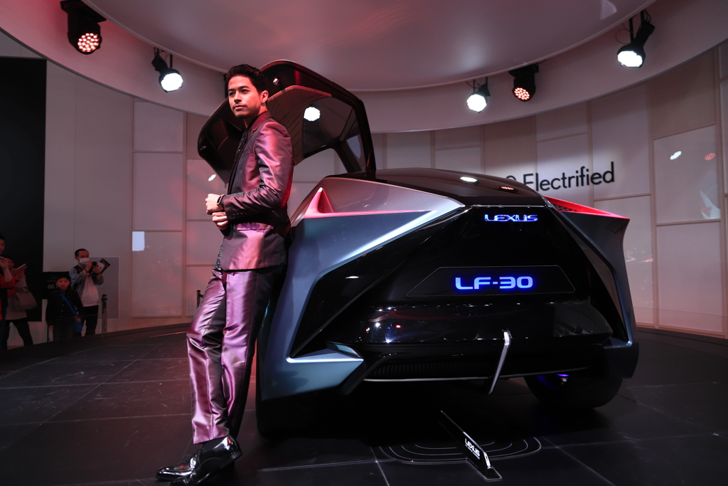 Lexus LF-30