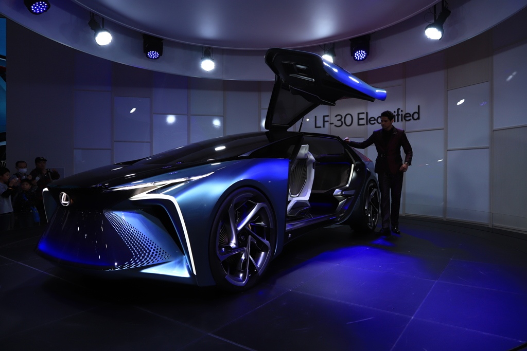 Lexus LF-30