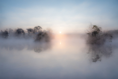 朝霧の浮島