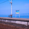 海を見下ろす駅