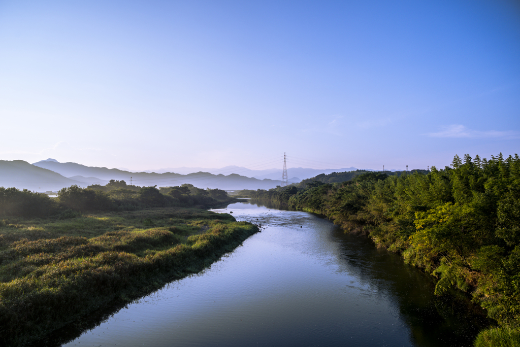 通勤途上の朝景