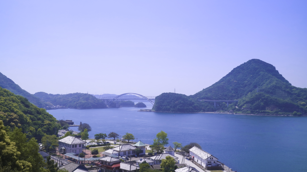 三角西港と天城橋