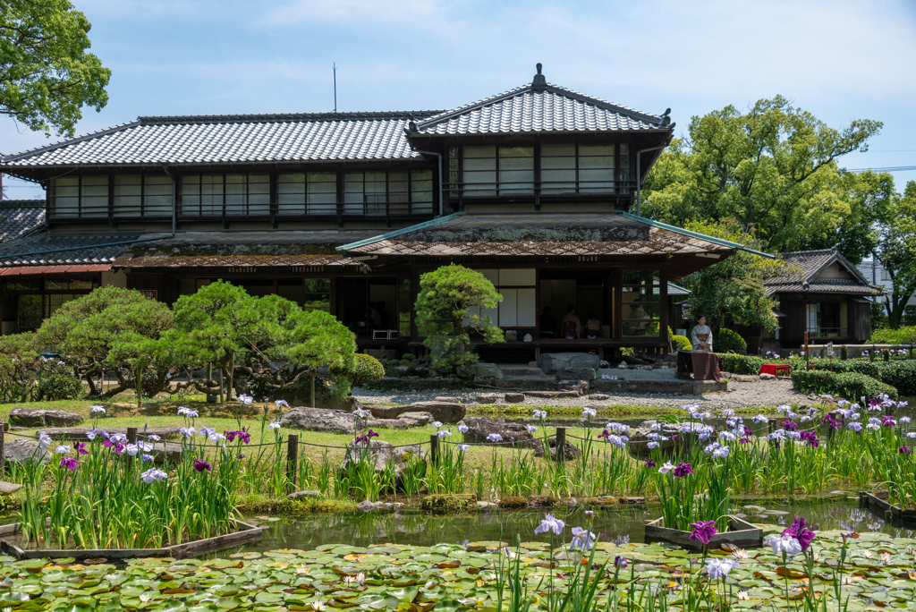 史跡と菖蒲園