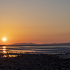 干潟に沈む夕日
