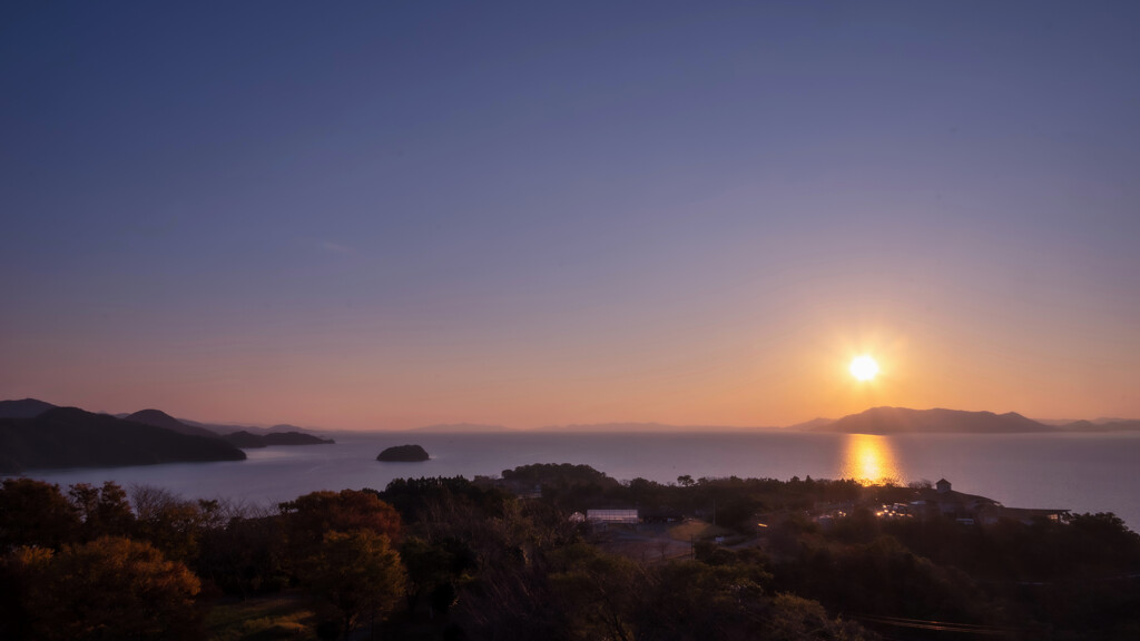 夕暮れの海