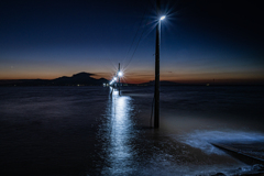 夜の海床路〜光の道