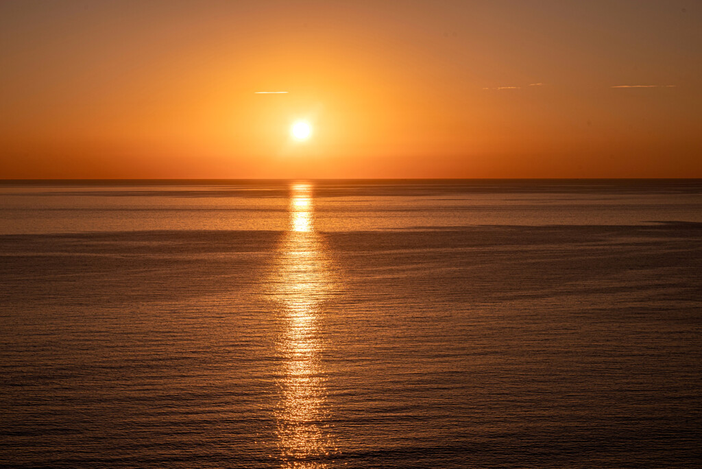 東シナ海に沈む夕陽