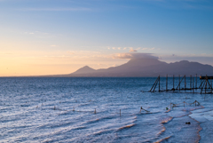 朝日を浴びる雲仙普賢岳